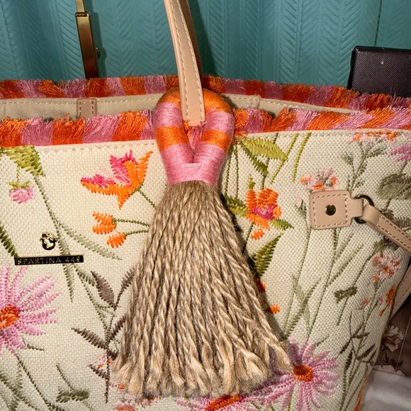 Like New - Spartina 449 Daufuskie Island Floral Tote - Picture 4 of 10
